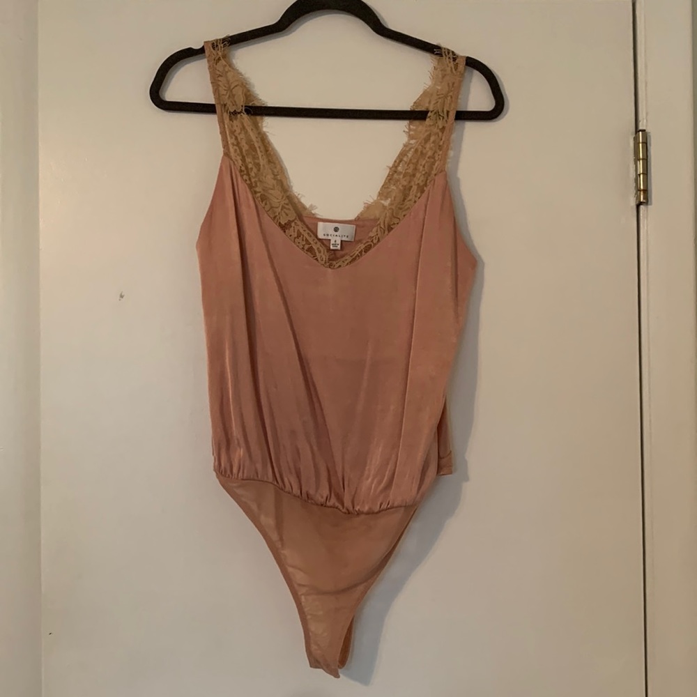 Socialite Lace-Trim Blouson Bodysuit
